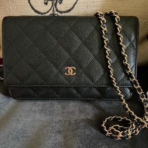 Chanel Classic Caviar WOC